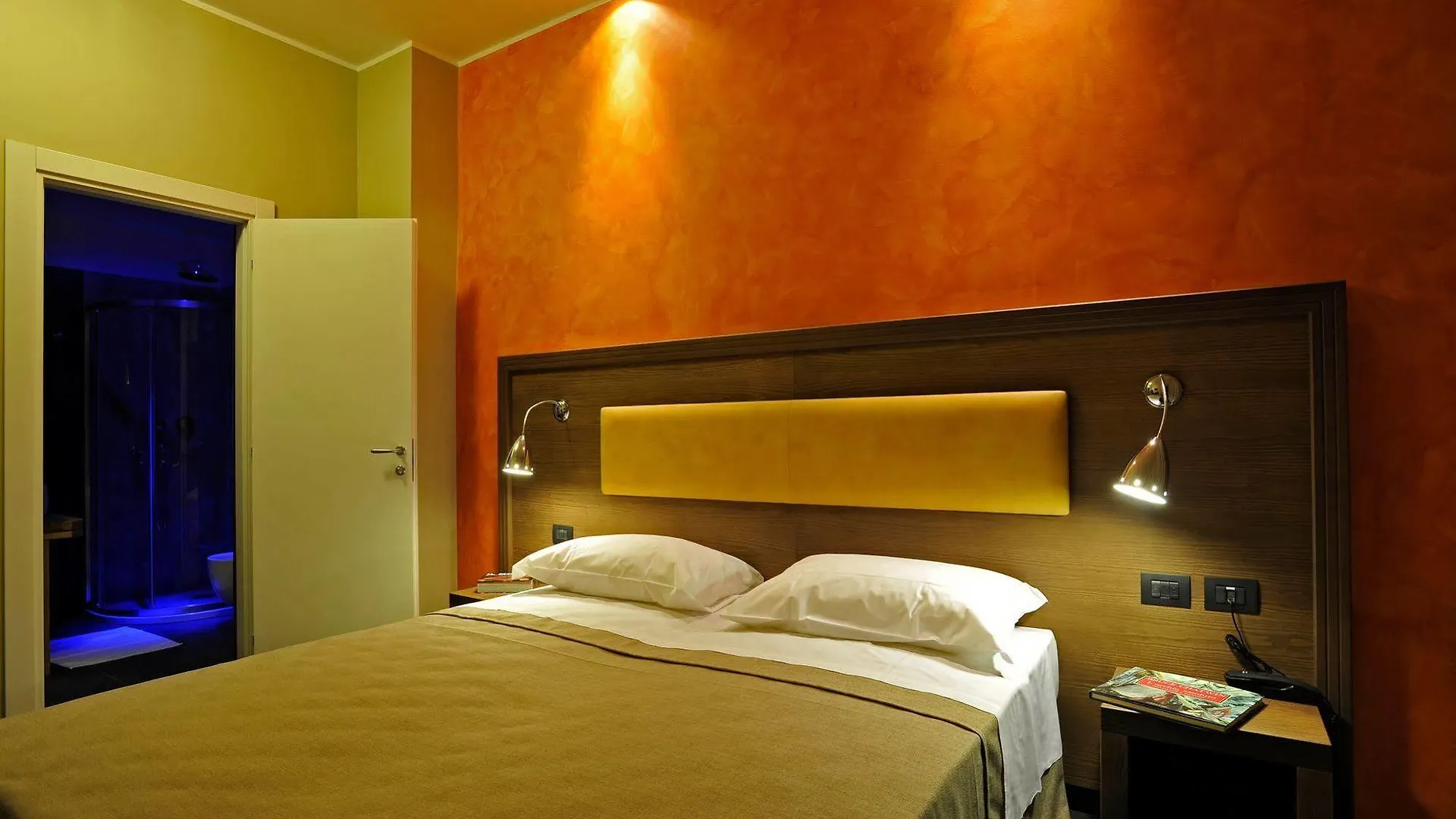 Biocity Milano 3*,  Italia
